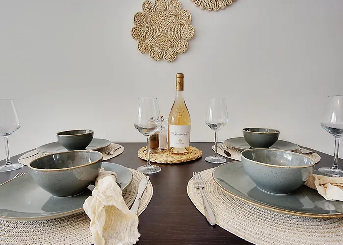 Seapoint- Boho Coastal Retreat Near Sandbanks!