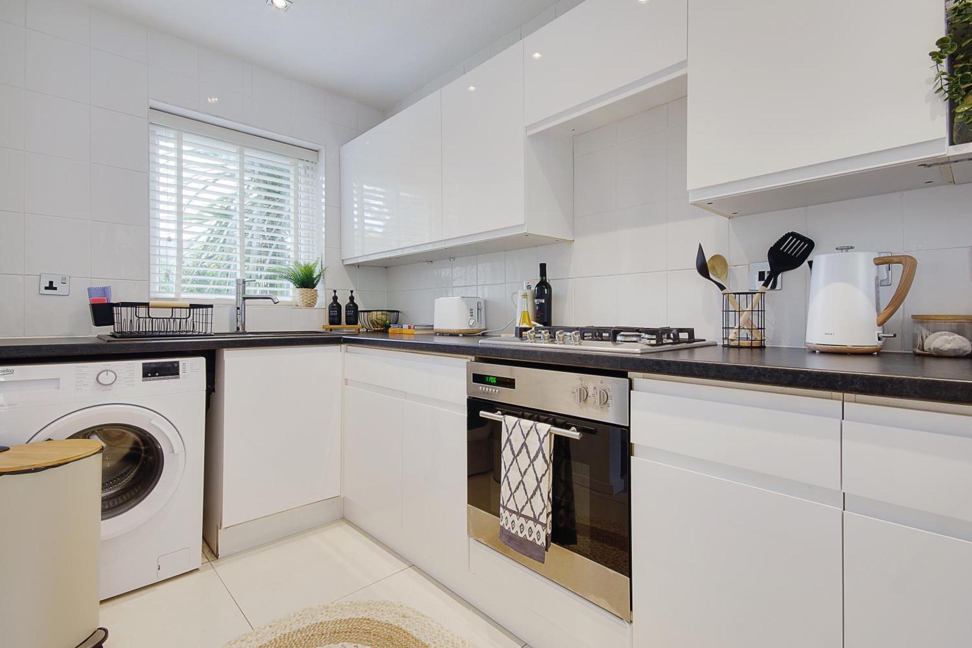 Seapoint- Boho Coastal Retreat Near Sandbanks! Holiday home