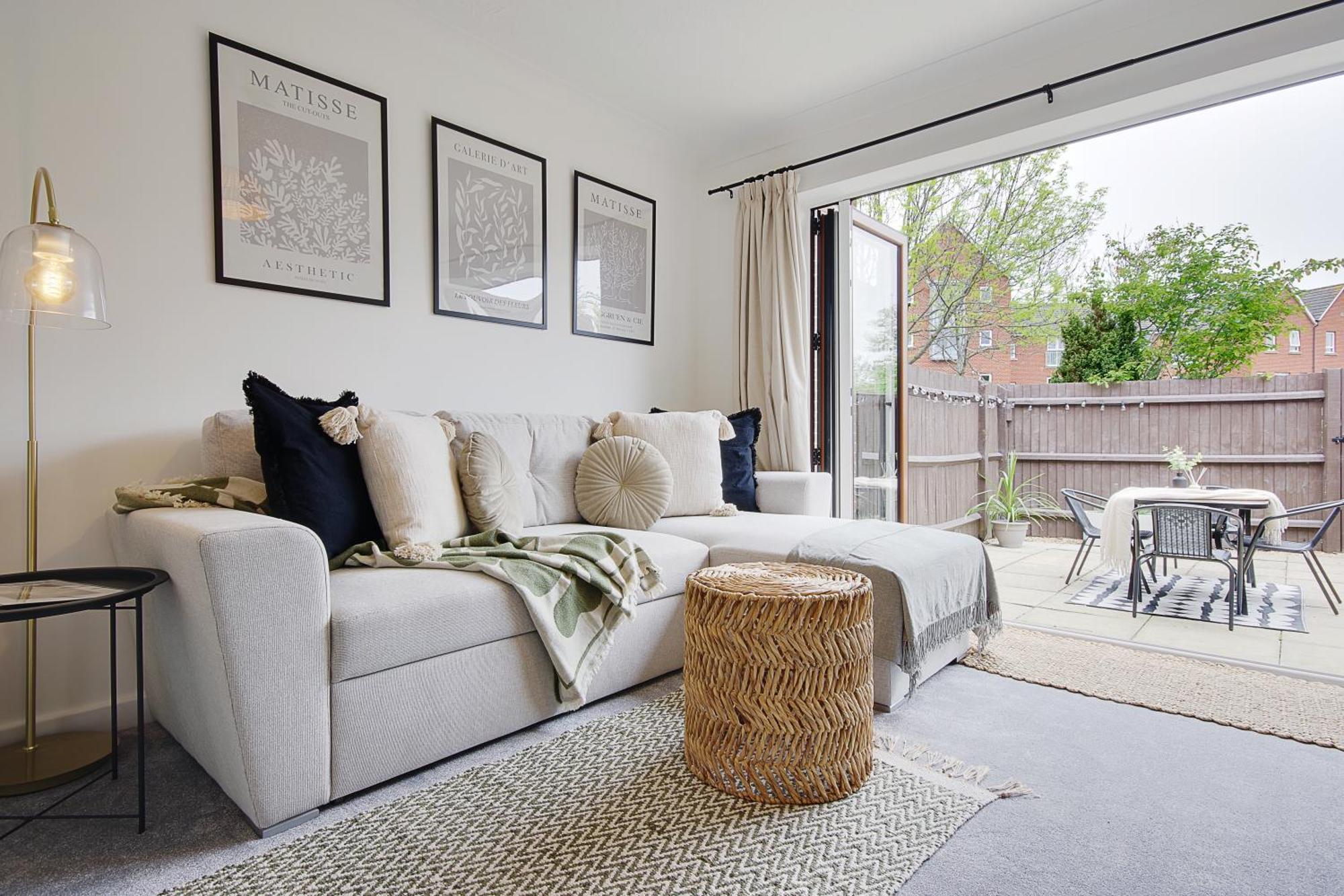 Seapoint- Boho Coastal Retreat Near Sandbanks! Holiday home